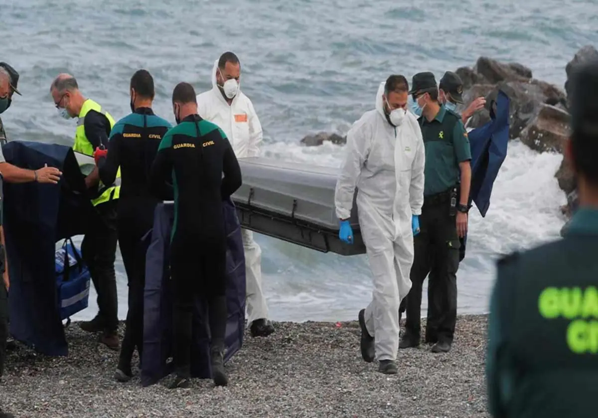 العثورعلى جثث 3 مهاجرين يرجح أنهم مغاربة إثر محاولة عبور بحري جنوب إسبانيا