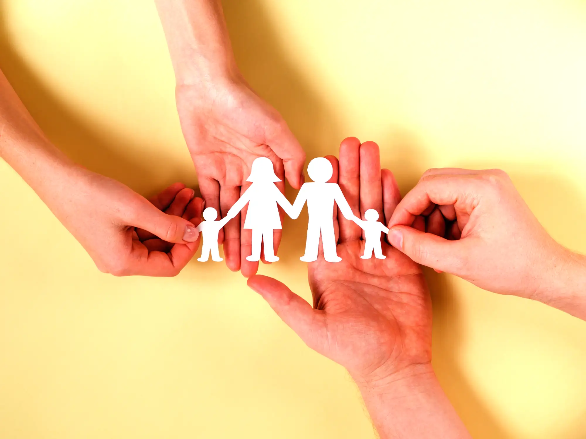 هل تنتهي العائلة الكبيرة في المغرب؟ الأسر تنكمش إلى أقل من 4 أفراد و73% منها نووية