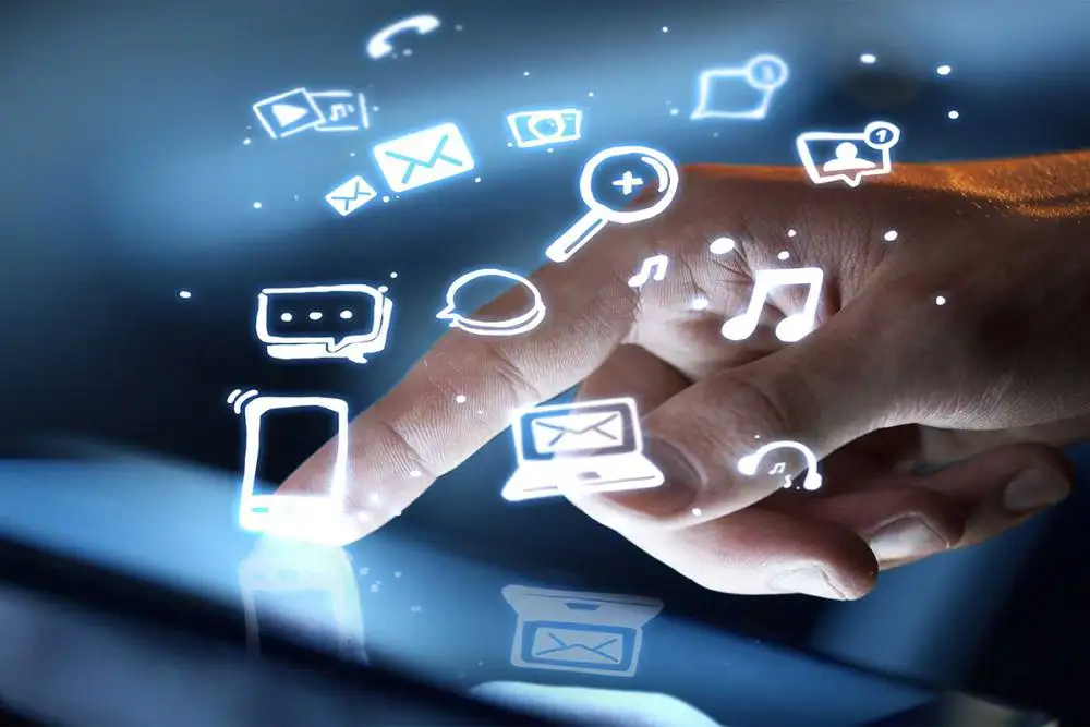 اليوم العربي للإعلام : دعوة لتعزيز المصداقية ومواكبة التحولات الرقمية