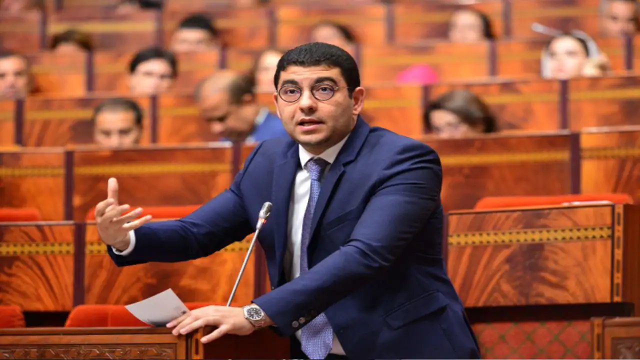 الجدل بين الأغلبية والمعارضة يتواصل حول مشروع قانون تنظيم المجلس الوطني للصحافة